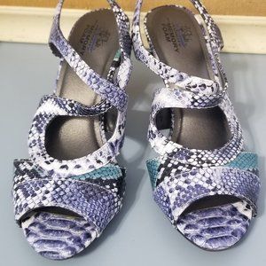LifeStride Velocity with MEMORY FOAM SNAKE EEL SKIN BLUE / BLACK HEELS LIKE NEW
